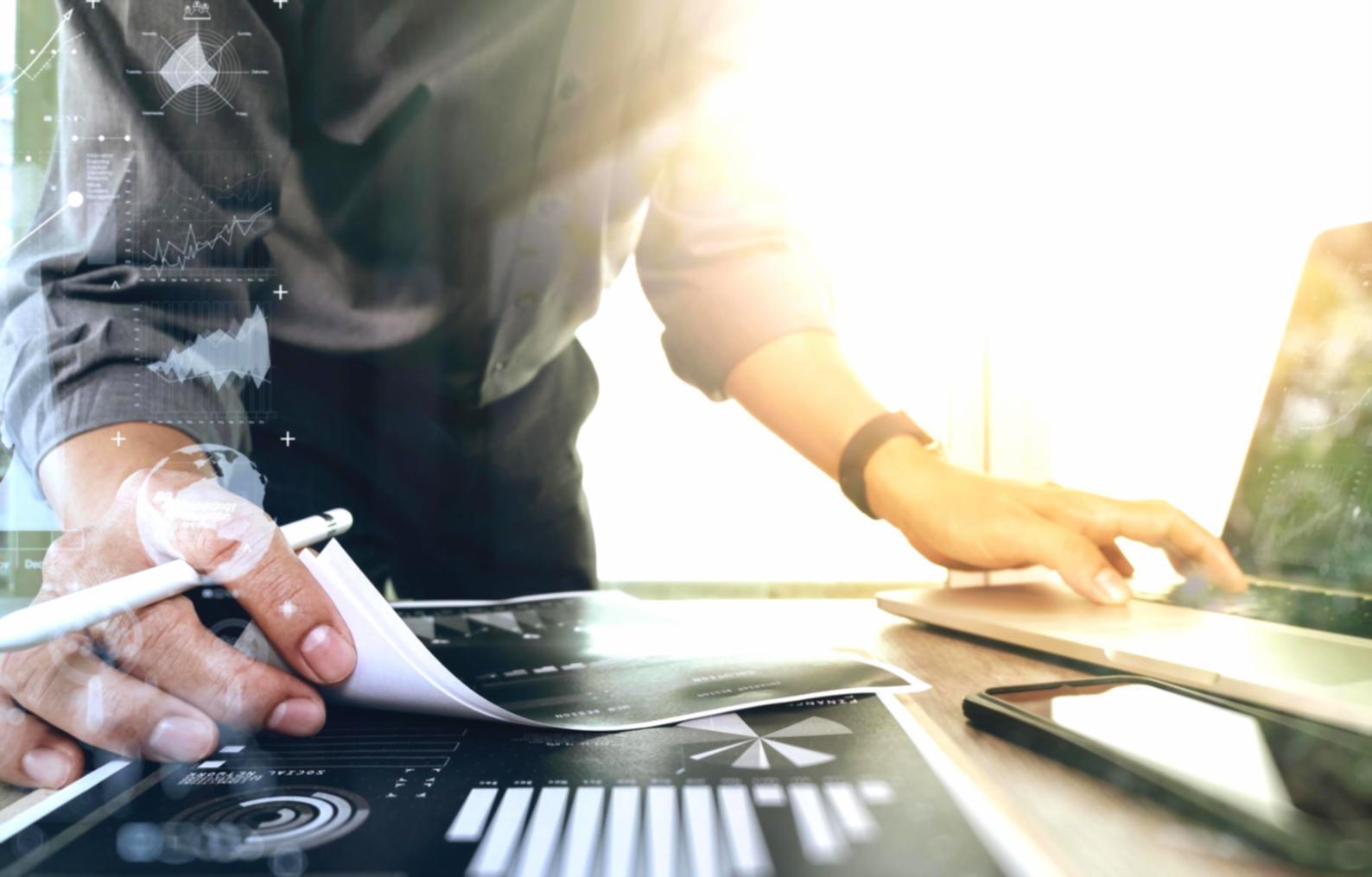 Espace de travail collaboratif avec tableaux de données